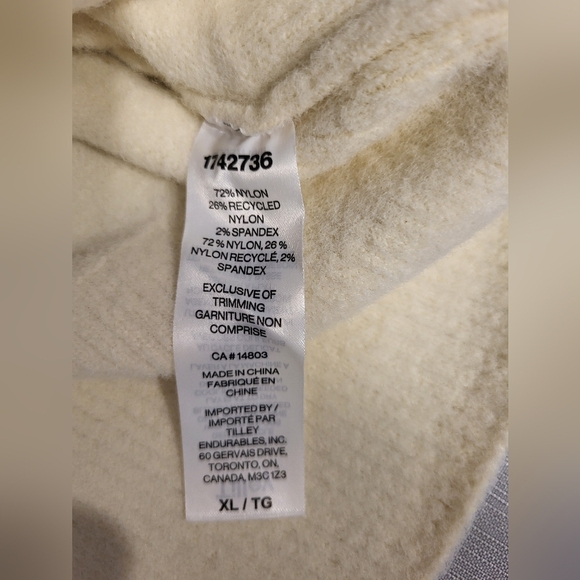 NEW- Elegant Cream Crew Neck Sweater, Sizev XL - Picture 5 of 5